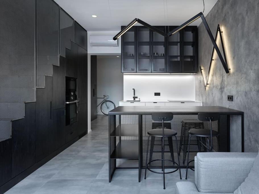 Rooftop Penthouse With Terrace, Prime Location Prag Exteriör bild