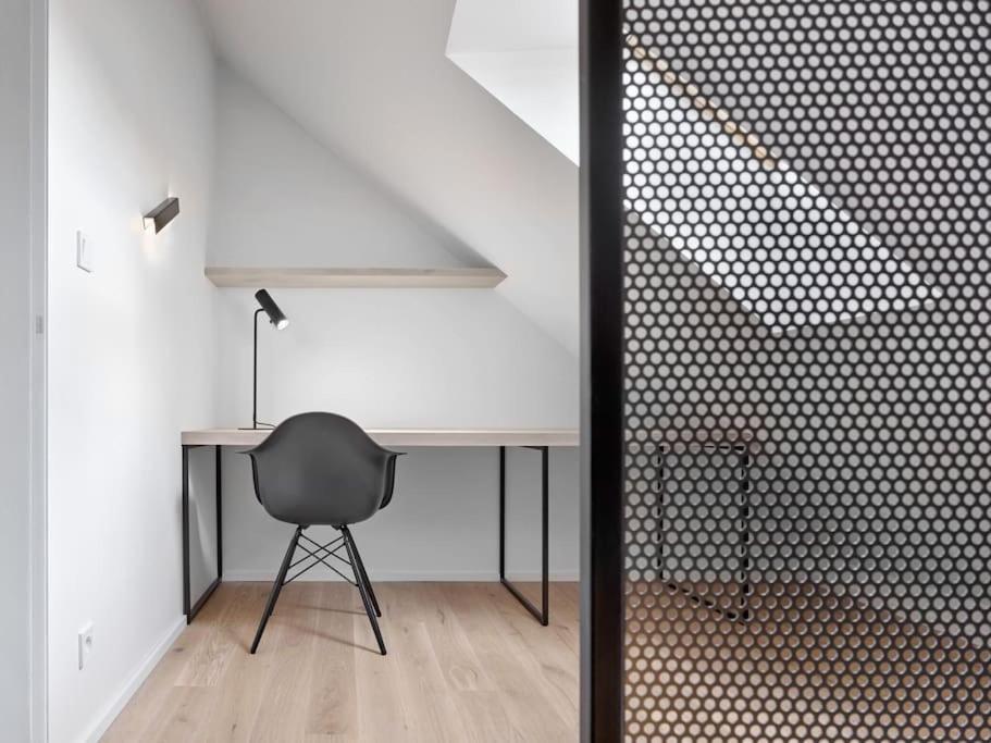Rooftop Penthouse With Terrace, Prime Location Prag Exteriör bild